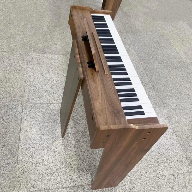 61 keys digital piano - Image 2